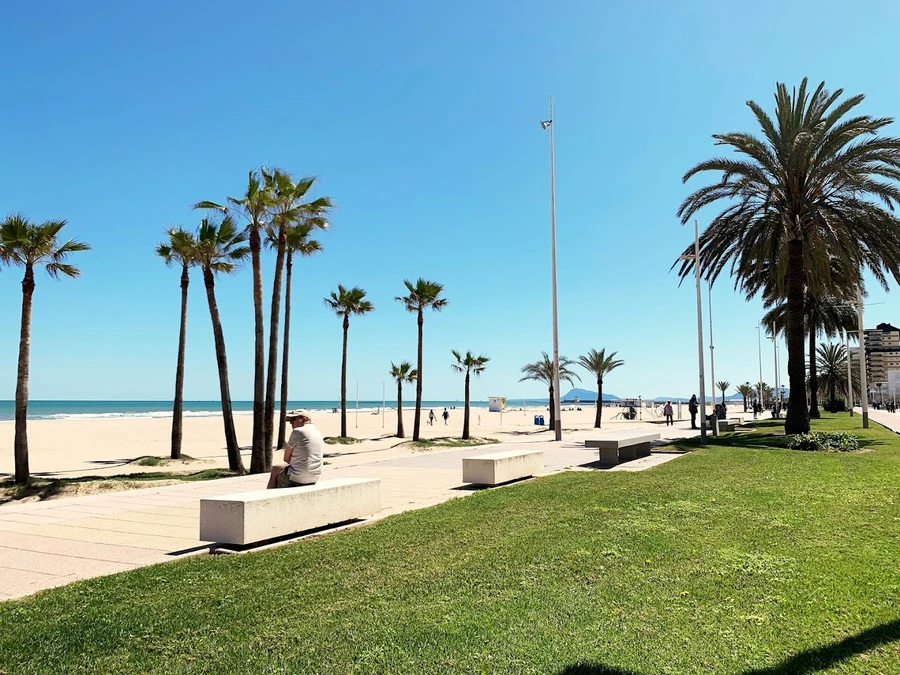 Lloréns y Bahena 2 vistas al mar